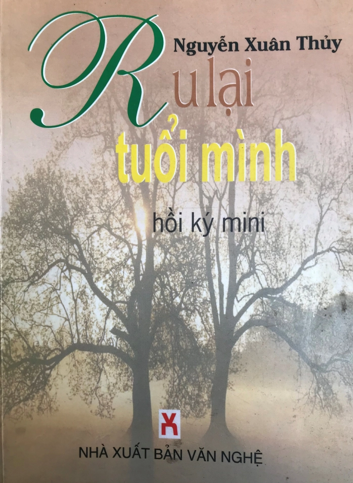 Ru lại tuổi mình